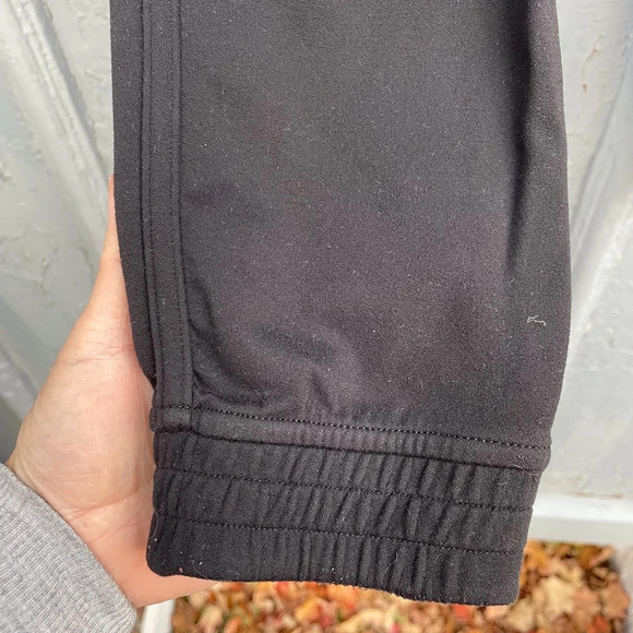 Ivivva by  Lululemon black Sweatpants, size 12 - Picture 2 of 9
